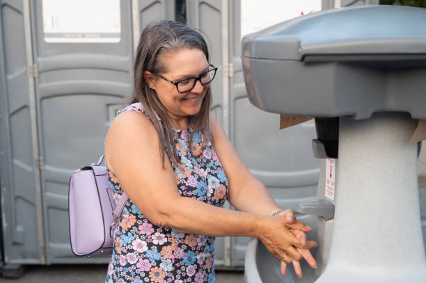Best Portable bathroom rental  in Madison, FL